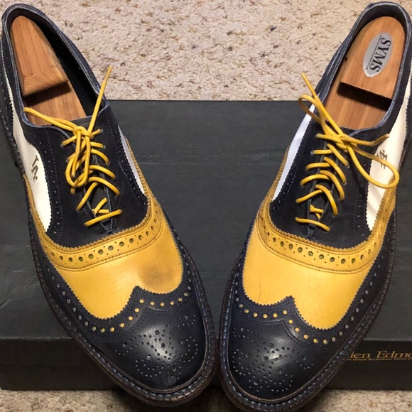 Footwear - Picture 2 of 5